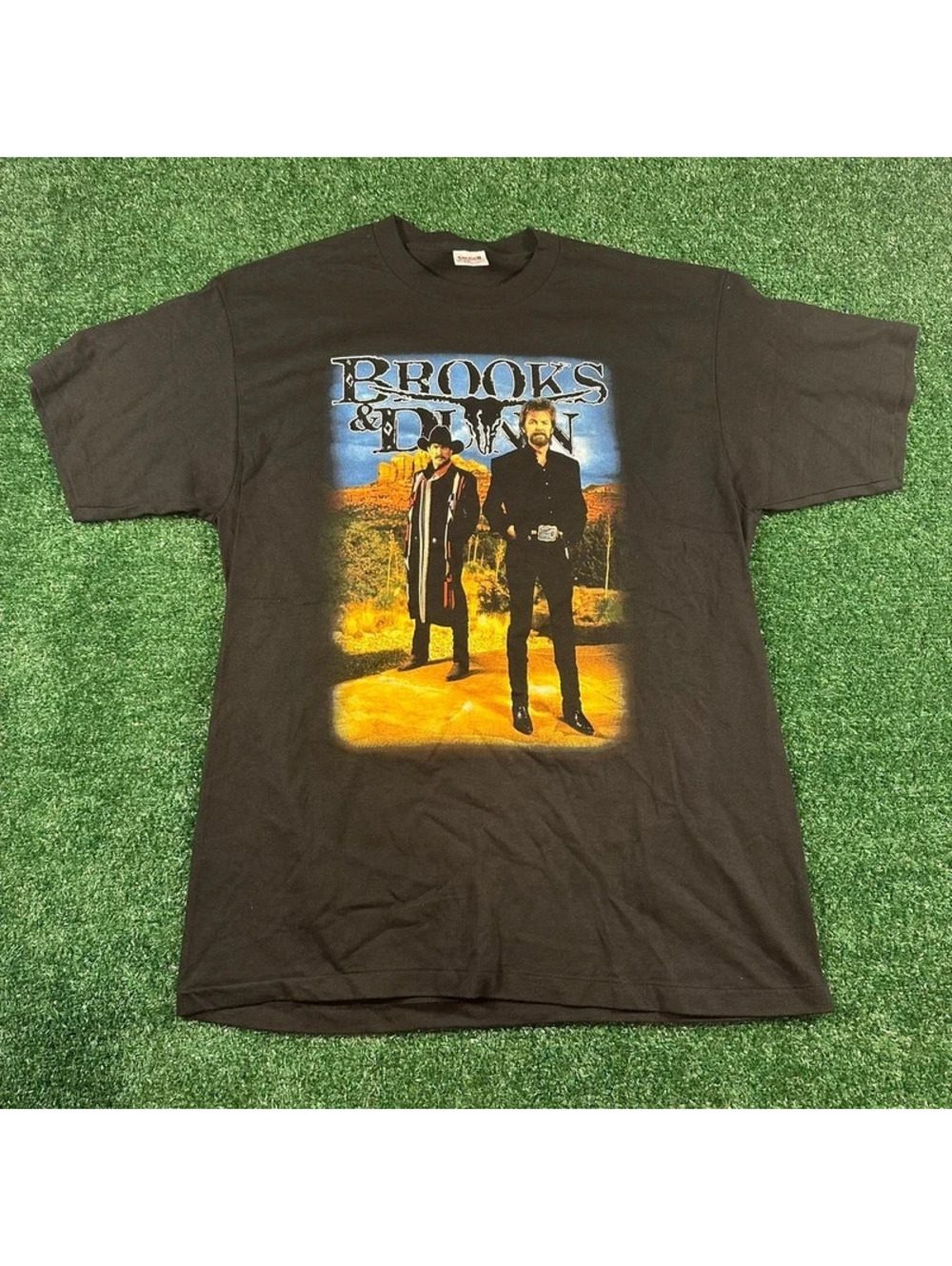 Vintage 1996 anvil brooks & Dunn tour tee single stitch size xl
